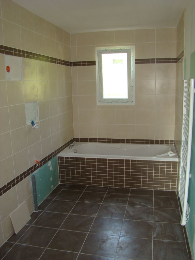 Salle De Bain Mur Bleu Petrole ~ salle de bain tunisie faience maison design apsip com Salle De Bain Mur Bleu Petrole ~ salle de bain tunisie faience maison design apsip com